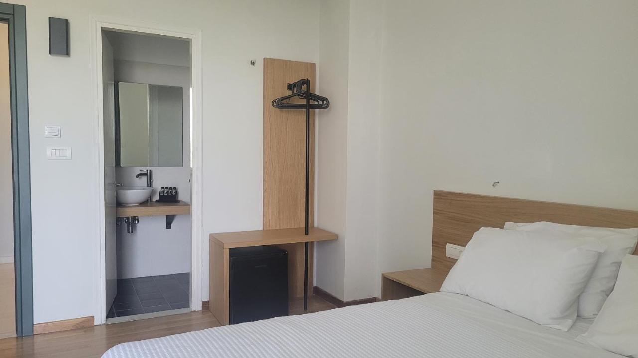 Theoxenia Hotel Andrítsaina Eksteriør billede