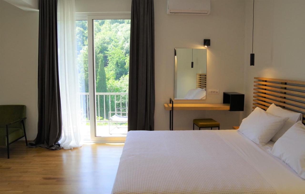 Theoxenia Hotel Andrítsaina Eksteriør billede