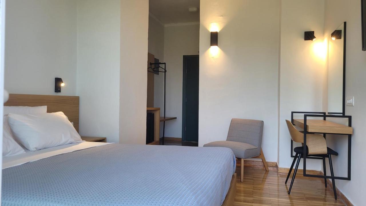 Theoxenia Hotel Andrítsaina Eksteriør billede
