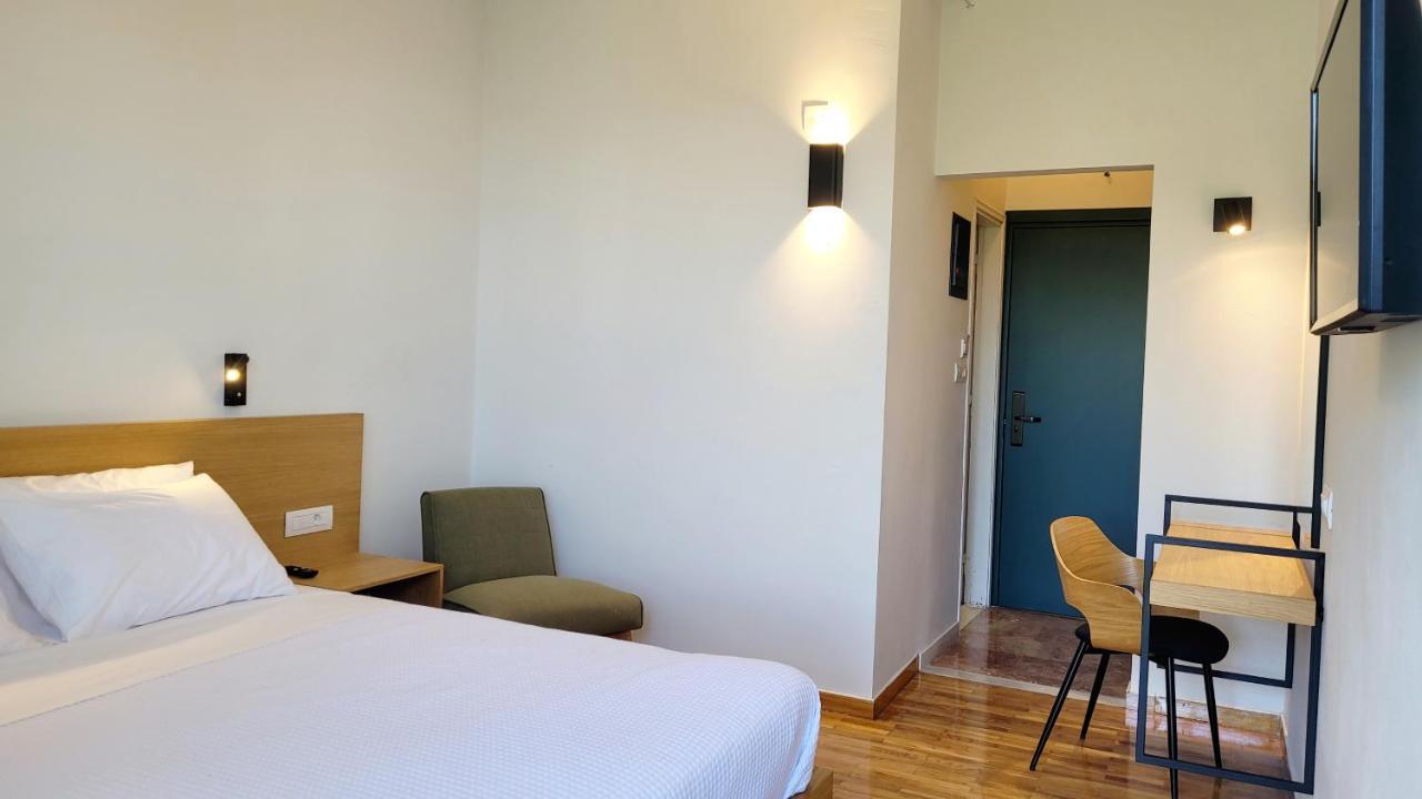 Theoxenia Hotel Andrítsaina Eksteriør billede