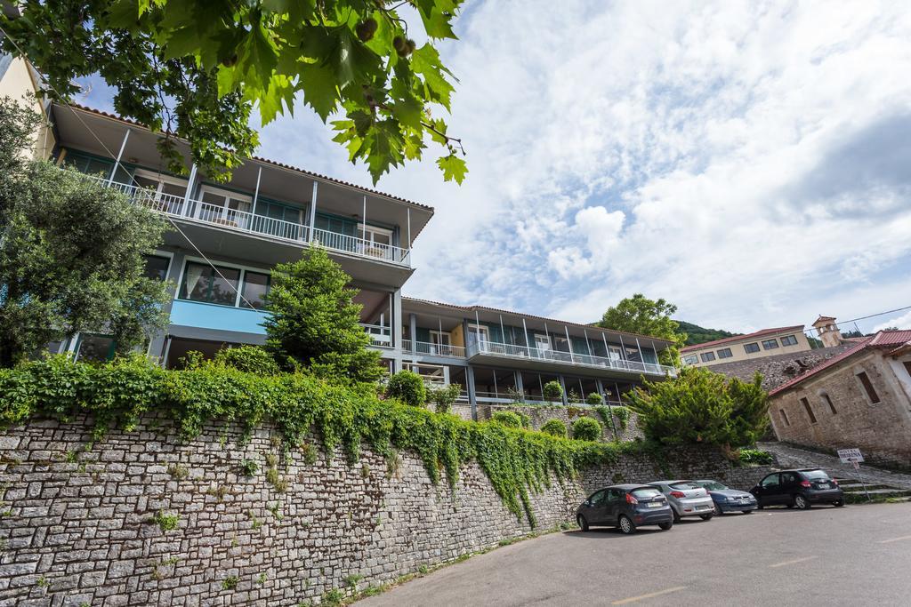 Theoxenia Hotel Andrítsaina Eksteriør billede